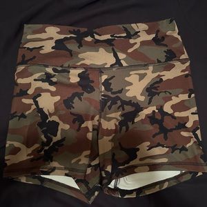 FLEO True High Contour Shorts
